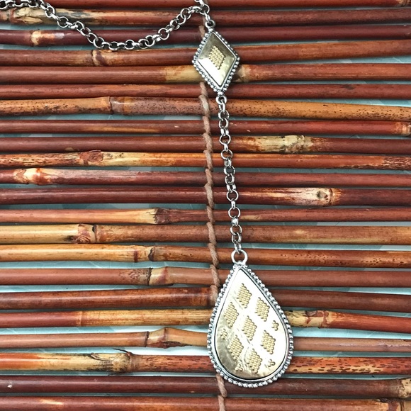 Chico's Reversible Drop Pendant Silver & Gold Tone Necklace - Picture 8 of 9